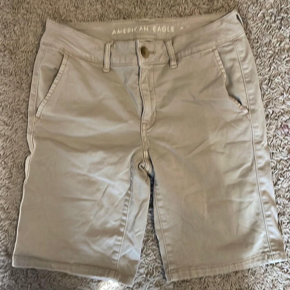 American Eagle khaki bermuda shorts